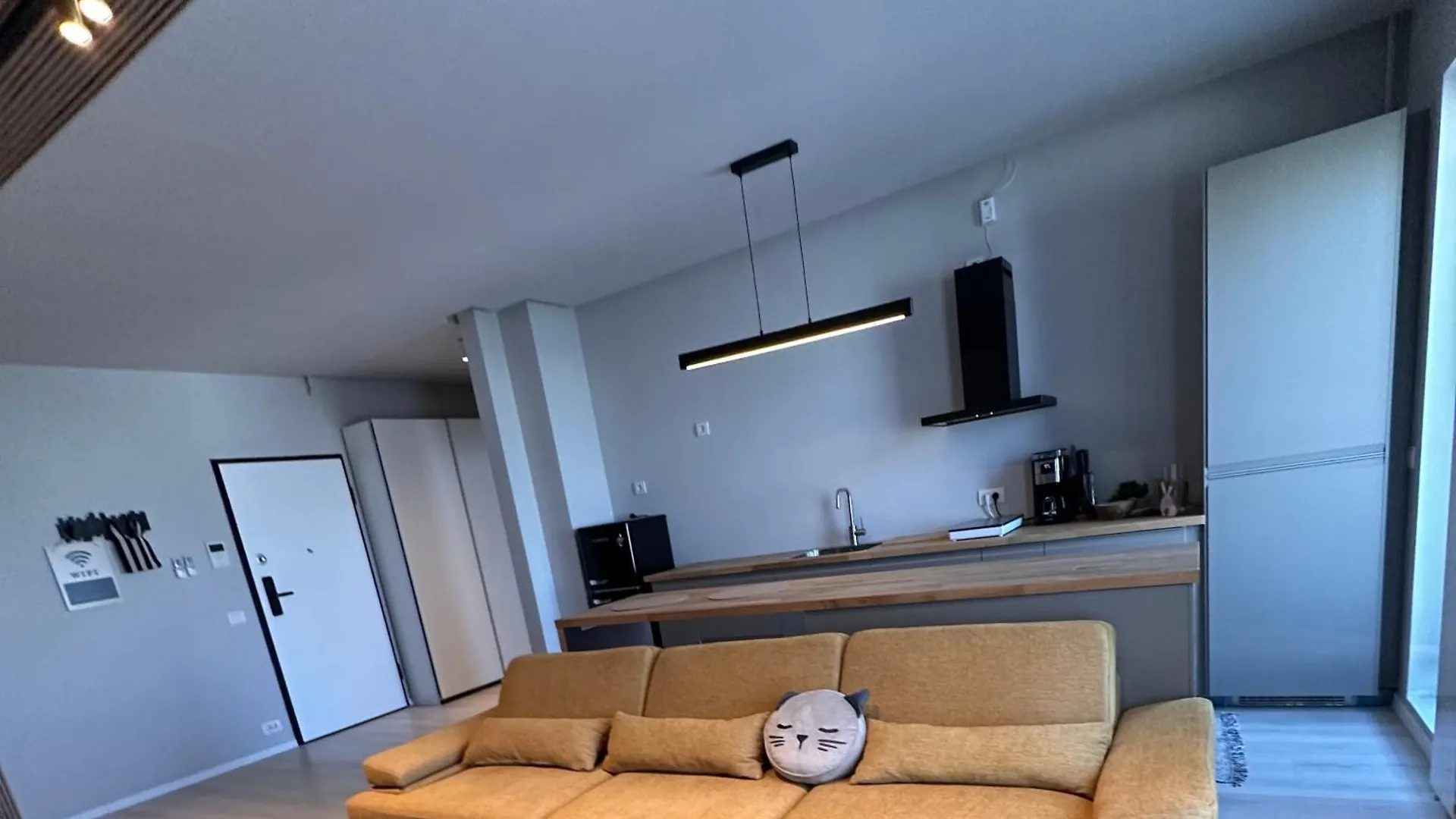 Silvia B&B Бухарест 0*,  Румыния